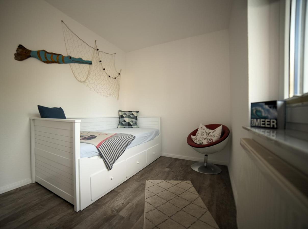 Schoene Ferienwohnung Breege Esterno foto